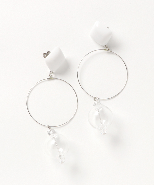 TONE SELECT GOODS(トーンセレクトグッズ)の「【&ask】シャボン玉(ピアス(両耳用)・レディース・ベージュ/ホワイト・FREE)」の2枚目の写真
