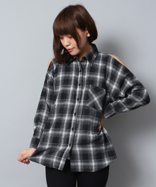 WEGO(ウィゴー)の「WEGO/オープンショルダーチェックシャツ(シャツ/ブラウス・レディース・ブラック/レッド・FREE)」の12枚目の写真