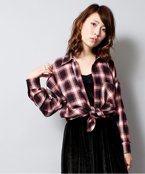 WEGO(ウィゴー)の「WEGO/オープンショルダーチェックシャツ(シャツ/ブラウス・レディース・ブラック/レッド・FREE)」の14枚目の写真