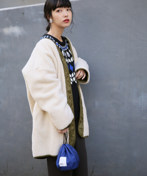 LOWRYS FARM（ローリーズファーム）の「キンチャクポーチ　821210（ポーチ・レディース・ブラック/カーキ/ピンク/ブルー/アイボリー・FREE）」の15枚目の写真