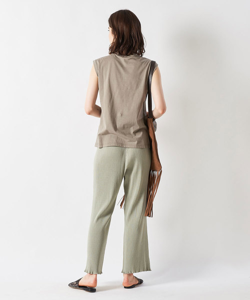 Whim Gazette(ウィムガゼット)の「スーピマリネンドライ天竺ノースリーブプルオーバー(Tシャツ/カットソー・レディース・ホワイト/ライトグレー/ブラック/カーキ/ライトベージュ/ダークブラウン/サーモンピンク・FREE)」の13枚目の写真