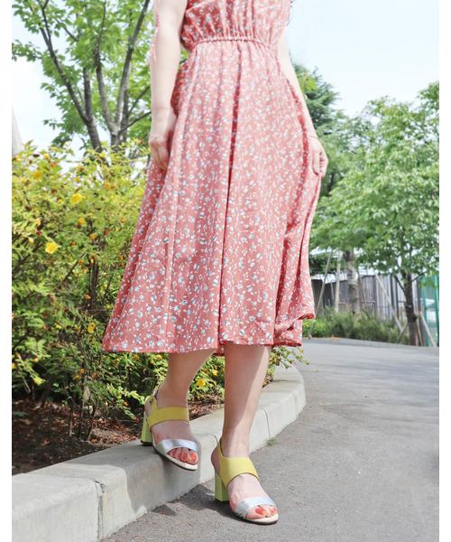 MODE KAORI(モードカオリ)の「ブロックヒールストラップサンダル(サンダル・レディース・ホワイト/ブラック/イエロー・23cm/23.5cm/24cm/24.5cm/22.5cm)」の5枚目の写真