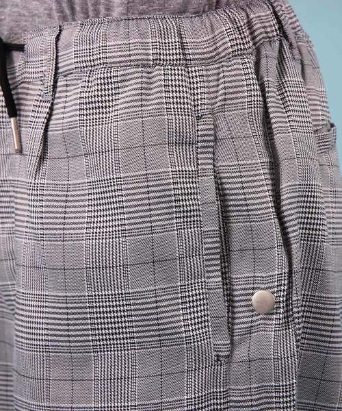 ８(eight)（エイト）の「チェック バスケットパンツ ワイドパンツ（チノパンツ・メンズ・ブラウン/グレー・M/L）」の12枚目の写真