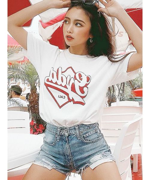 GYDA（ジェイダ）の「GYDA CALI Tシャツ（Tシャツ/カットソー・レディース・ブラック/ベージュ/グレー/オフホワイト・FREE）」の2枚目の写真