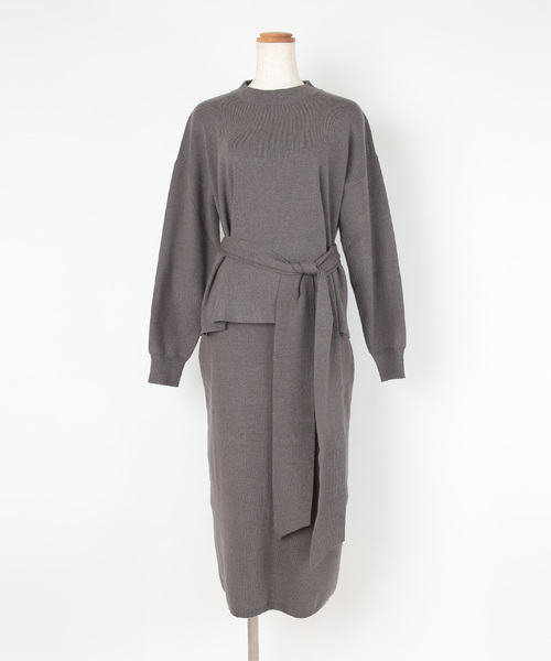 UR'S（ユアーズ）の「ﾘﾎﾞﾝ付ﾆｯﾄ×ﾀｲﾄｽｶｰﾄｾｯﾄｱｯﾌﾟ（アンサンブル・レディース・ブラウン/ブラック/ライトベージュ/チャコール/ネイビー・S/M/L）」の19枚目の写真