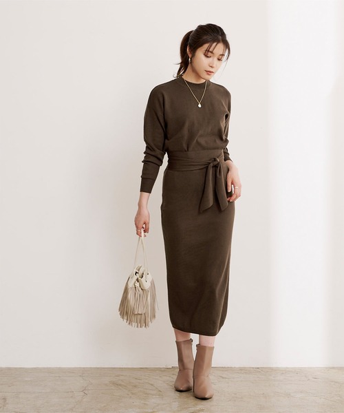 UR'S（ユアーズ）の「ﾘﾎﾞﾝ付ﾆｯﾄ×ﾀｲﾄｽｶｰﾄｾｯﾄｱｯﾌﾟ（アンサンブル・レディース・ブラウン/ブラック/ライトベージュ/チャコール/ネイビー・S/M/L）」の8枚目の写真