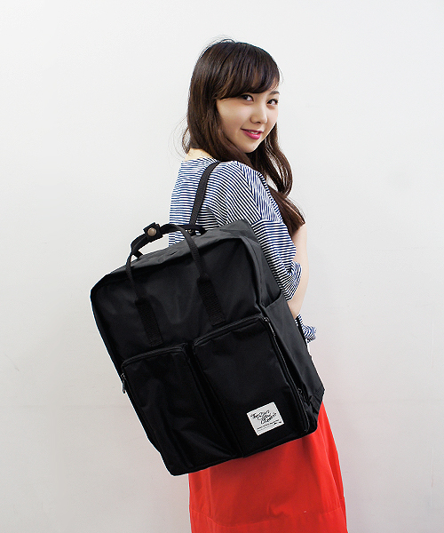 CIAOPANIC（チャオパニック）の「【The Sun And Classic/TSAC】BOX 2WAY DAY PACK（バックパック/リュック・レディース・ブラック/グレー/ブルー/イエロー/ネイビー/ベージュ/グリーン/パープル/ピンク/ベージュ系その他/グリーン系その他/ブルー系その他/イエロー系その他/レッド系その他・FREE）」の2枚目の写真