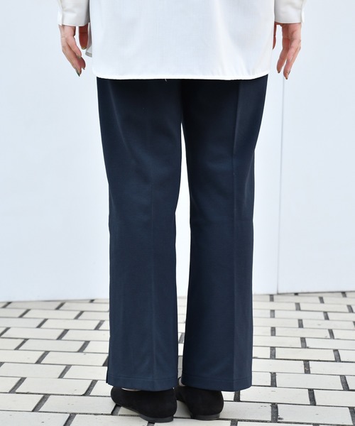 Ambre Neige(アンブルネージュ)の「ポンチワイドパンツ/セットアップ対応/イージーパンツ/ 【WEB/EC限定商品】(その他パンツ・レディース・ブラック/ネイビー・MEDIUM/LARGE)」の11枚目の写真