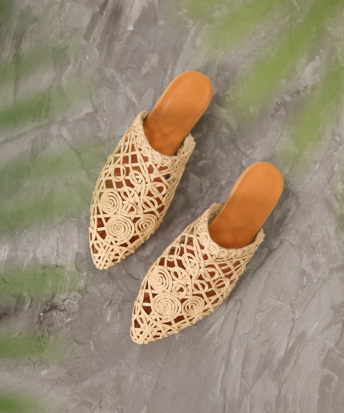 SESTO（セスト）の「ストローレース編みのスリッパフラットサンダル（サンダル・レディース・ベージュ/ブラック/ホワイト・3L/S/M/LL/L）」の3枚目の写真