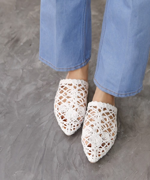 SESTO（セスト）の「ストローレース編みのスリッパフラットサンダル（サンダル・レディース・ベージュ/ブラック/ホワイト・3L/S/M/LL/L）」の5枚目の写真