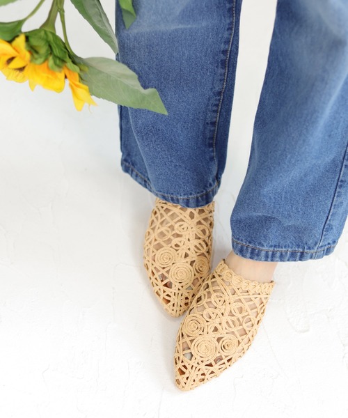 SESTO（セスト）の「ストローレース編みのスリッパフラットサンダル（サンダル・レディース・ベージュ/ブラック/ホワイト・3L/S/M/LL/L）」の12枚目の写真