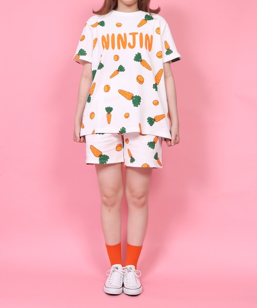 PUNYUS(プニュズ)の「フード総柄Tシャツ(Tシャツ/カットソー)」|オレンジ