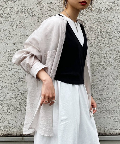 PAGEBOY（ページボーイ）の「バンドカラーシアーロングスリーブシャツ（シャツ/ブラウス・レディース・ブラック/オフホワイト/ライトグリーン/グレイッシュベージュ・FREE）」の3枚目の写真