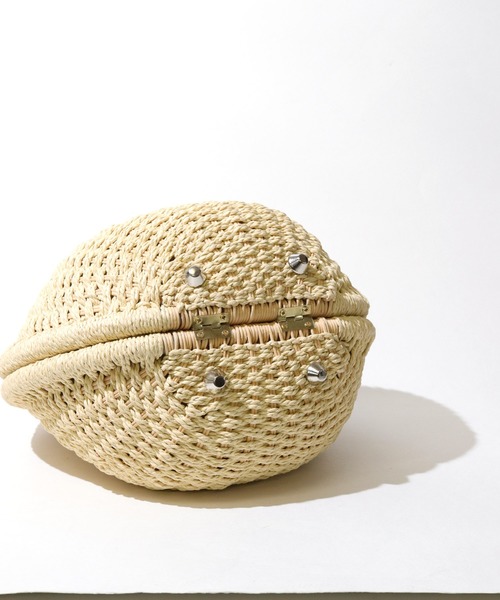 florist(フローリスト)の「ころんと丸い雑材カゴバッグ(ハンドバッグ・レディース・ホワイト/レッド/パープル/ブラウン/カーキ/ベージュ・FREE)」の9枚目の写真