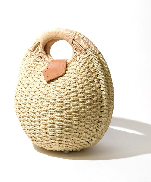 florist(フローリスト)の「ころんと丸い雑材カゴバッグ(ハンドバッグ・レディース・ホワイト/レッド/パープル/ブラウン/カーキ/ベージュ・FREE)」の7枚目の写真