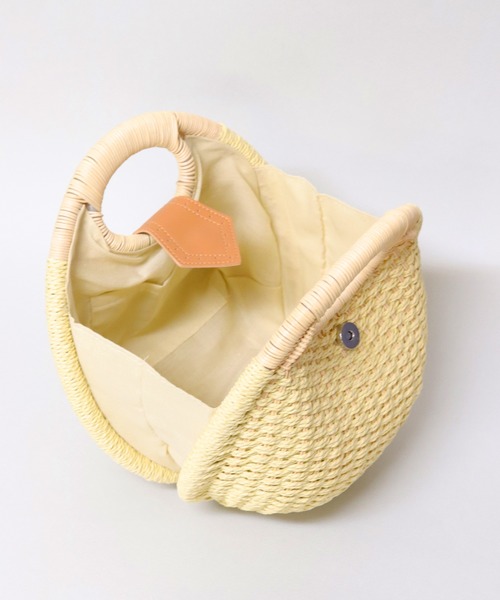 florist(フローリスト)の「ころんと丸い雑材カゴバッグ(ハンドバッグ・レディース・ホワイト/レッド/パープル/ブラウン/カーキ/ベージュ・FREE)」の21枚目の写真