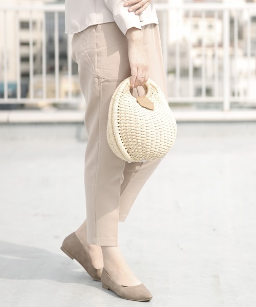 florist(フローリスト)の「ころんと丸い雑材カゴバッグ(ハンドバッグ・レディース・ホワイト/レッド/パープル/ブラウン/カーキ/ベージュ・FREE)」の12枚目の写真