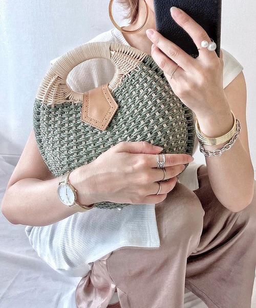 florist(フローリスト)の「ころんと丸い雑材カゴバッグ(ハンドバッグ・レディース・ホワイト/レッド/パープル/ブラウン/カーキ/ベージュ・FREE)」の13枚目の写真