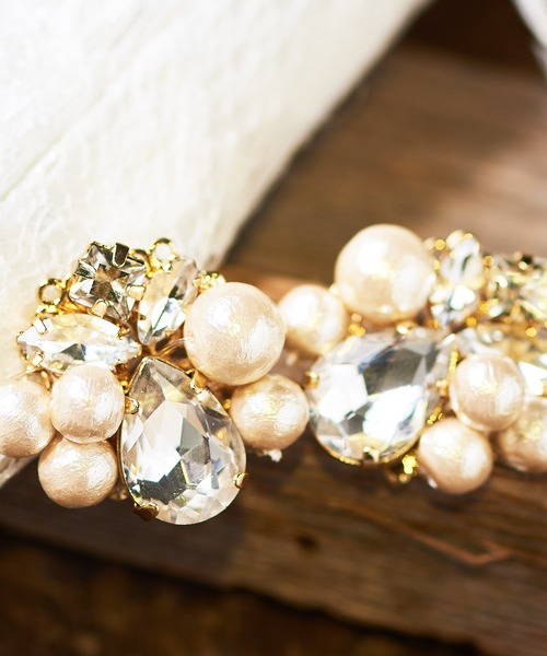 MAYGLOBE（メイグローブ）の「MAYGLOBE Veil / コットンパールビジューモチーフイヤリング（イヤリング・レディース・シルバー/ゴールド・FREE）」の5枚目の写真