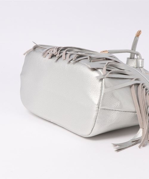 fifth（フィフス）の「フリンジ巾着ショルダーバッグ（ショルダーバッグ・レディース・ホワイト/シルバー/ブラウン・FREE）」の13枚目の写真