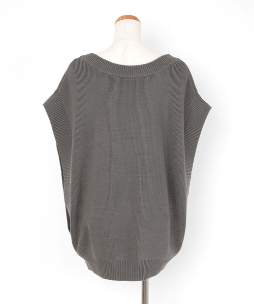 titivate（ティティベイト）の「ｵｰﾊﾞｰｻｲｽﾞVﾈｯｸﾆｯﾄﾍﾞｽﾄ（ニット/セーター・レディース・ライトベージュ/ブラック/オフホワイト/グレー・FREE）」の9枚目の写真