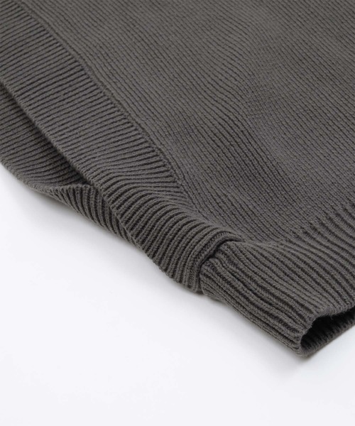 titivate（ティティベイト）の「ｵｰﾊﾞｰｻｲｽﾞVﾈｯｸﾆｯﾄﾍﾞｽﾄ（ニット/セーター・レディース・ライトベージュ/ブラック/オフホワイト/グレー・FREE）」の12枚目の写真