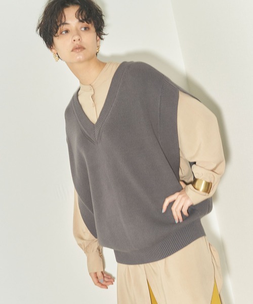 titivate（ティティベイト）の「ｵｰﾊﾞｰｻｲｽﾞVﾈｯｸﾆｯﾄﾍﾞｽﾄ（ニット/セーター・レディース・ライトベージュ/ブラック/オフホワイト/グレー・FREE）」の22枚目の写真