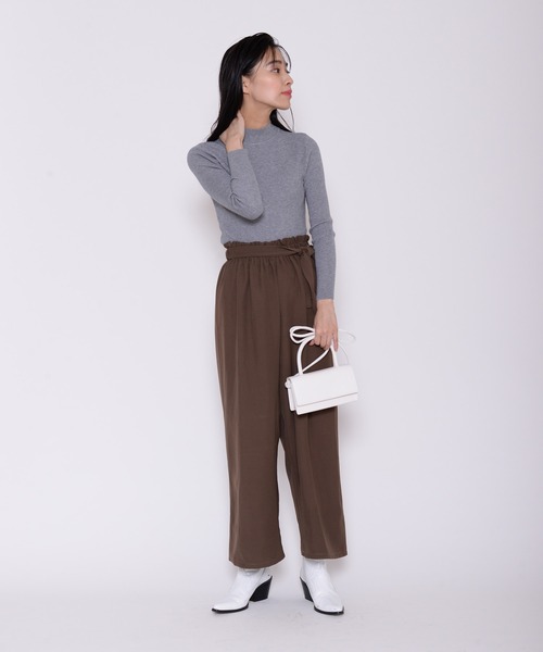 ECRIRE(エクリール)の「ギャザーリラックスパンツ(その他パンツ・レディース・ブラック/ダークブラウン・フリー)」の7枚目の写真