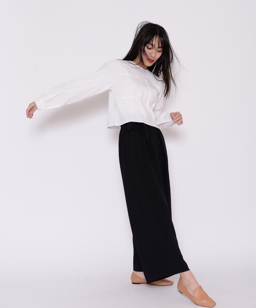ECRIRE(エクリール)の「ギャザーリラックスパンツ(その他パンツ・レディース・ブラック/ダークブラウン・フリー)」の8枚目の写真
