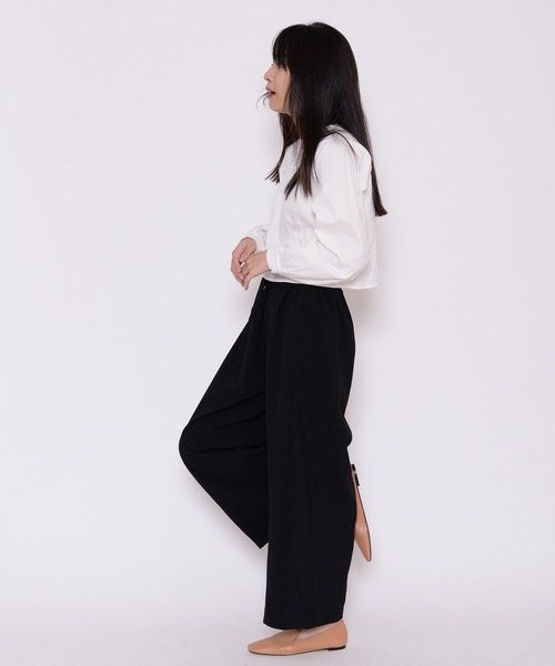 ECRIRE(エクリール)の「ギャザーリラックスパンツ(その他パンツ・レディース・ブラック/ダークブラウン・フリー)」の12枚目の写真
