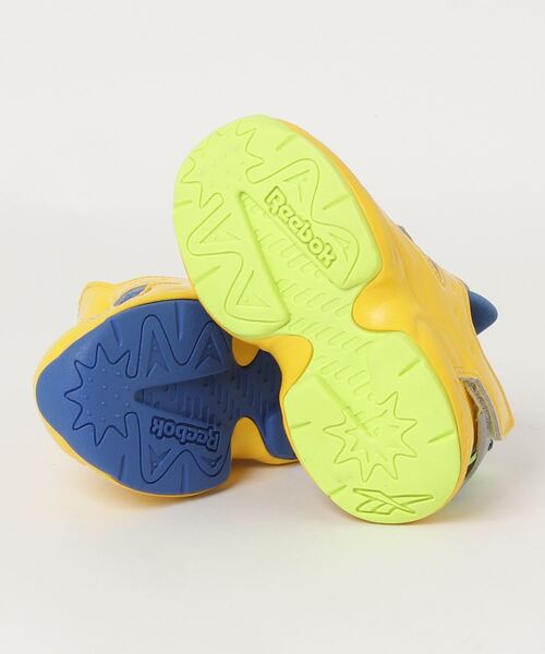 Reebok（リーボック）の「REEBOK 12-16VERSA PUMP FURY FY3405 インスタポンプ フューリー BYEL/SYEL/VBLU（スニーカー・キッズ・イエロー系その他・12/15 /13/14/16）」の2枚目の写真