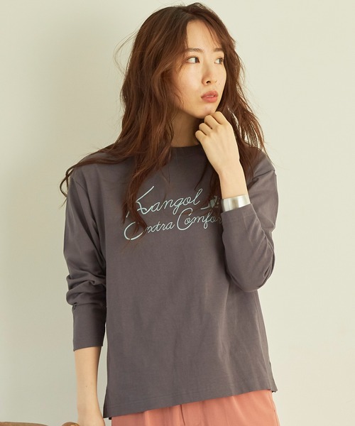 KANGOL EXTRA COMFORT(カンゴールエクストラコンフォート)の「BIGロゴ ベーシックロングTシャツ(Tシャツ/カットソー・レディース・クリーム/ライトベージュ/オフホワイト/サックスブルー/ブラック/チャコールグレー・LL/M/L)」の4枚目の写真