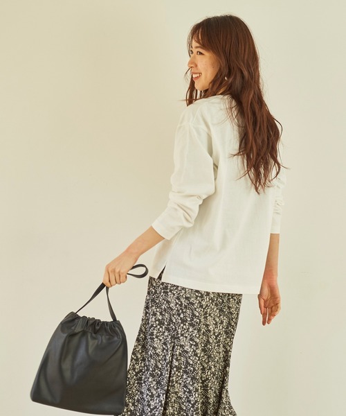 KANGOL EXTRA COMFORT(カンゴールエクストラコンフォート)の「BIGロゴ ベーシックロングTシャツ(Tシャツ/カットソー・レディース・クリーム/ライトベージュ/オフホワイト/サックスブルー/ブラック/チャコールグレー・LL/M/L)」の8枚目の写真