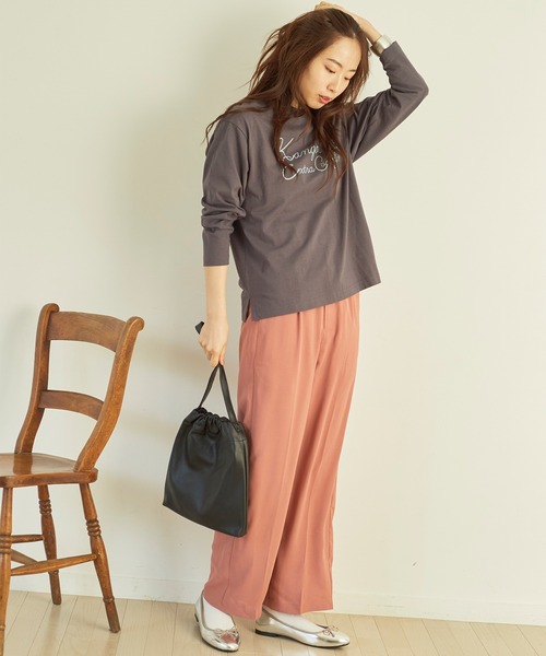 KANGOL EXTRA COMFORT(カンゴールエクストラコンフォート)の「BIGロゴ ベーシックロングTシャツ(Tシャツ/カットソー・レディース・クリーム/ライトベージュ/オフホワイト/サックスブルー/ブラック/チャコールグレー・LL/M/L)」の16枚目の写真