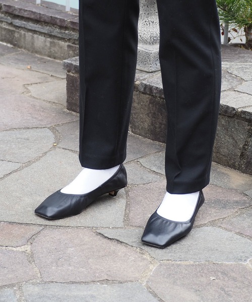 Daniella&GEMMA（ダニエラアンドジェマ）の「スクエアトゥキトゥンヒールパンプス（パンプス・レディース・パープル/ブラック/ベージュ/アイボリー・37/39/38/36/35）」の5枚目の写真