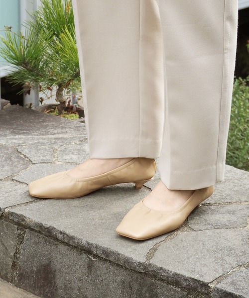 Daniella&GEMMA（ダニエラアンドジェマ）の「スクエアトゥキトゥンヒールパンプス（パンプス・レディース・パープル/ブラック/ベージュ/アイボリー・37/39/38/36/35）」の22枚目の写真