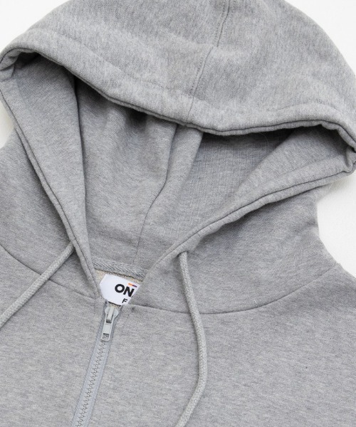 ONA（オーエヌエー）の「『ONA/オーエヌエー』2ND CIRCLE IN EARTH HOOD ZIP-UP/ユニセックス サークル イン アース フードジップアップ（パーカー・メンズ・ブラック/グレー・FREE）」の11枚目の写真