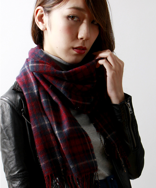 WEGO（ウィゴー）の「WEGO/チェックマフラー（マフラー・メンズ・ホワイト/ホワイト系その他/ブラック/グレー/グリーン/ブルー/ピンク/レッド/レッド系その他/ワイン・FREE）」の21枚目の写真