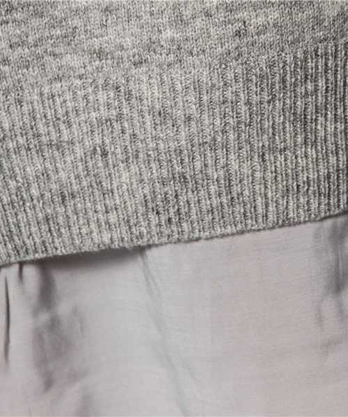 Ray BEAMS（レイビームス）の「Ray BEAMS / 裾切り替え ニットロングワンピース（ワンピース・レディース・シルバー/ネイビー・ONE SIZE）」の9枚目の写真