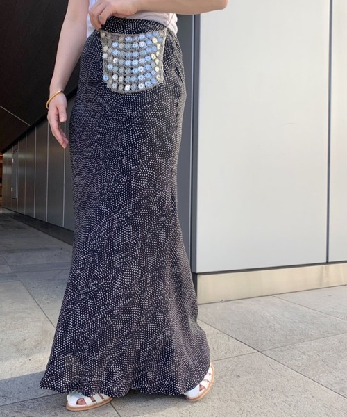 SHENERY（シーナリー）の「レーヨンプリントマーメイドマキシスカート（スカート・レディース・ブラック/レッド/オフホワイト・36/38）」の3枚目の写真