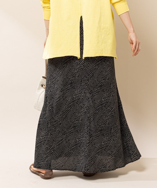 SHENERY（シーナリー）の「レーヨンプリントマーメイドマキシスカート（スカート・レディース・ブラック/レッド/オフホワイト・36/38）」の10枚目の写真