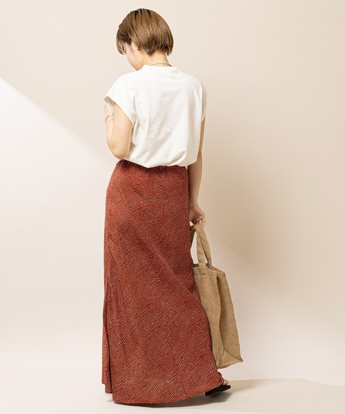 SHENERY（シーナリー）の「レーヨンプリントマーメイドマキシスカート（スカート・レディース・ブラック/レッド/オフホワイト・36/38）」の18枚目の写真