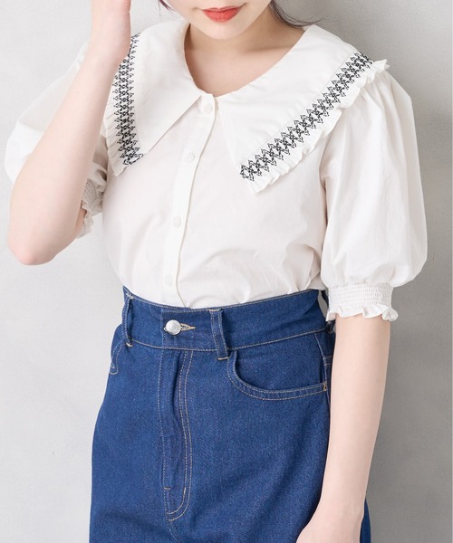 OLIVE des OLIVE（オリーブデオリーブ）の「スモッキングカラーブラウス（シャツ/ブラウス・レディース・ライトグレー/ベージュ/オフホワイト・FREE）」の5枚目の写真