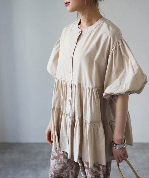 4youstory（フォーユーストーリー）の「2wayティアードチュニック（シャツ/ブラウス・レディース・オフホワイト/ブラック/モカ/ライトベージュ/ブルー・MEDIUM）」の4枚目の写真