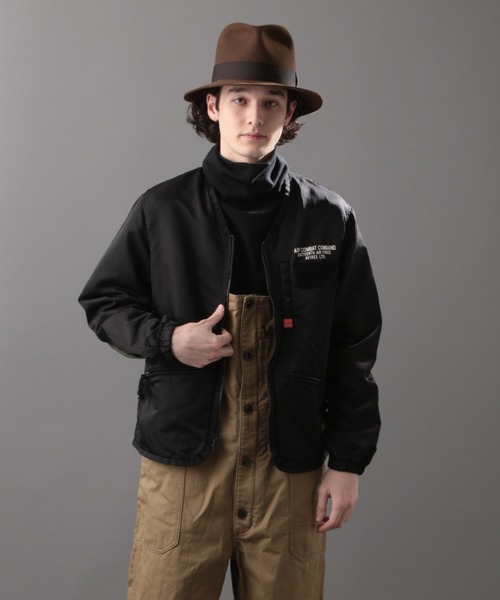 AVIREX(アヴィレックス)の「ミリタリー ジップ カーディガン / MILITARY ZIP CARDIGAN / アヴィレックス / AVIREX(ノーカラージャケット・メンズ・ブラック/セージグリーン/タン・MEDIUM/LARGE/X-LARGE/XX-LARGE)」の1枚目の写真