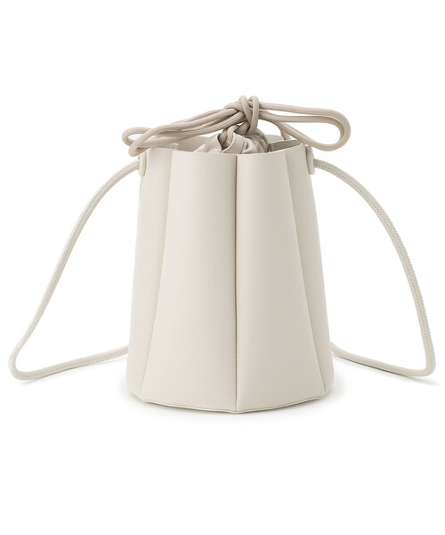 OPAQUE.CLIP（オペークドットクリップ）の「◆カヌレプリーツショルダーバッグ【2WAY】（ショルダーバッグ・レディース・マスタード/オフホワイト/ベージュ・00）」の6枚目の写真