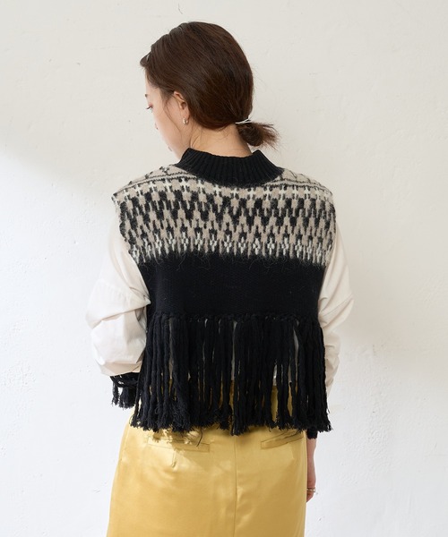 SHENERY（シーナリー）の「ノルディック柄フリンジベスト（ニット/セーター・レディース・ブラック/オフホワイト・FREE）」の19枚目の写真