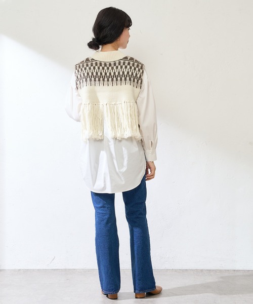 SHENERY（シーナリー）の「ノルディック柄フリンジベスト（ニット/セーター・レディース・ブラック/オフホワイト・FREE）」の13枚目の写真