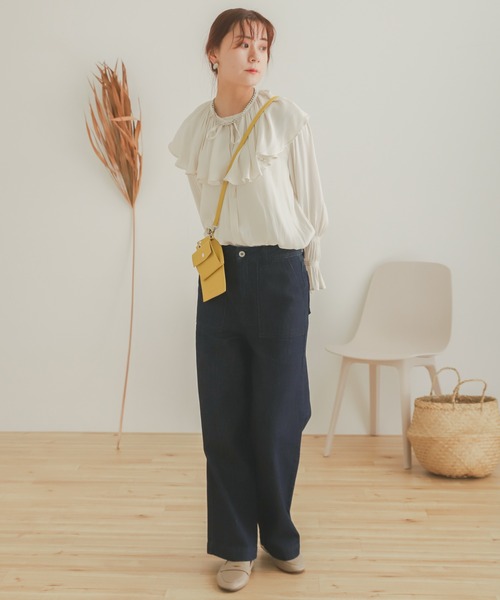 SENSE OF PLACE by URBAN RESEARCH（センスオブプレイスバイアーバンリサーチ）の「フリルカラーブラウス（シャツ/ブラウス・レディース・キャメル/ブラック/アイボリー・ONE）」の6枚目の写真