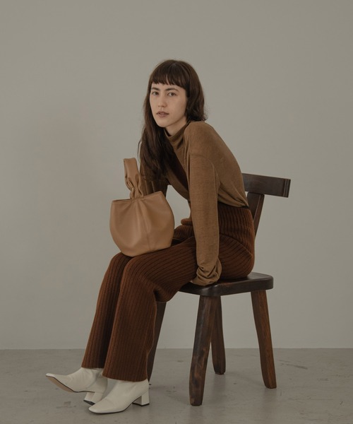 lawgy（ラウジー）の「mix sheer high neck knit（ニット/セーター・レディース・ブラウン/グリーン/アイボリー/ベージュ/ラベンダー・FREE）」の8枚目の写真